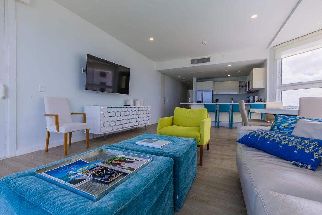 Azure Beach Residences Палм Бич Экстерьер фото