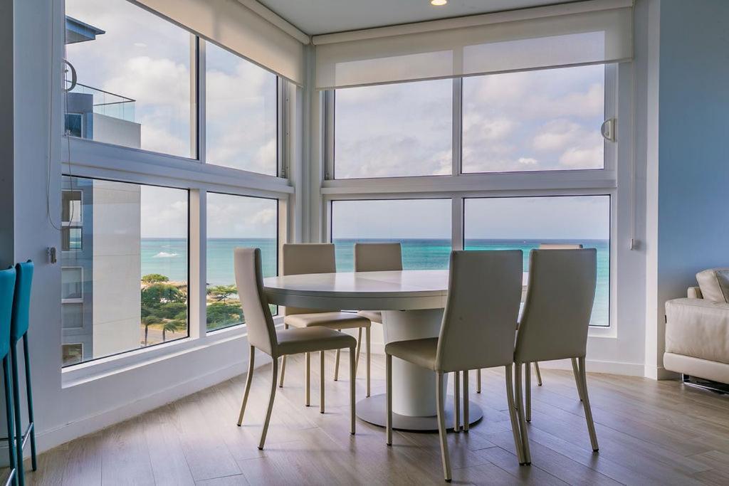 Azure Beach Residences Палм Бич Экстерьер фото