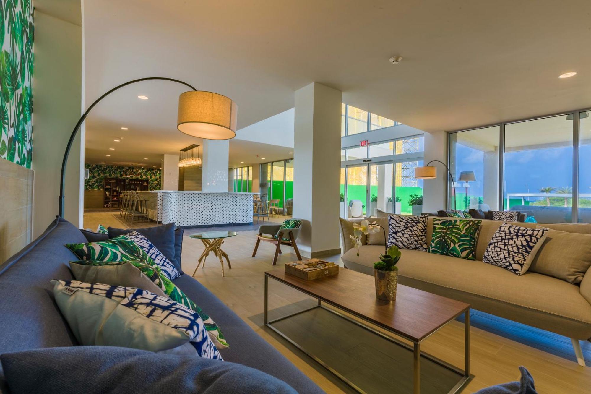 Azure Beach Residences Палм Бич Экстерьер фото